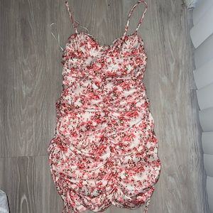Pink floral mini dress💕🌸